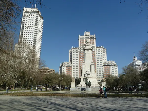 Plaza de España (Plaza of Spain), Madrid, Spain — стокове фото