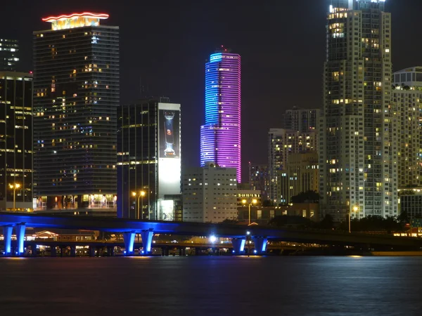 Miami Downtown à noite — Fotografia de Stock