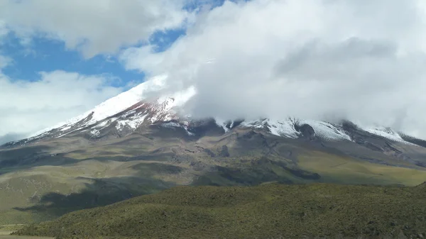 Volkan cotopaxi, ecuador