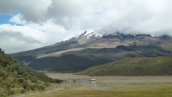 Wulkan cotopaxi, ecuador — Zdjęcie stockowe