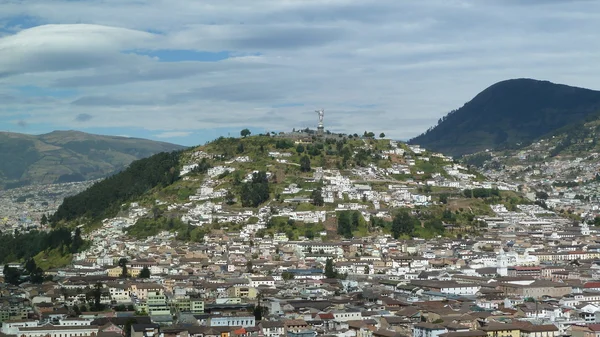 Panoramiczny widok z quito, Ekwador — Zdjęcie stockowe