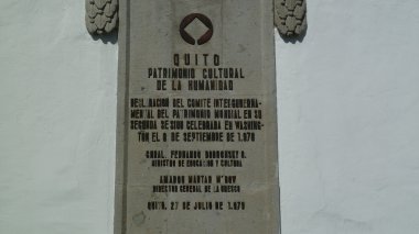ana kare (plaza grande) quito, Ekvator ile katedral ve Başkanlık Sarayı