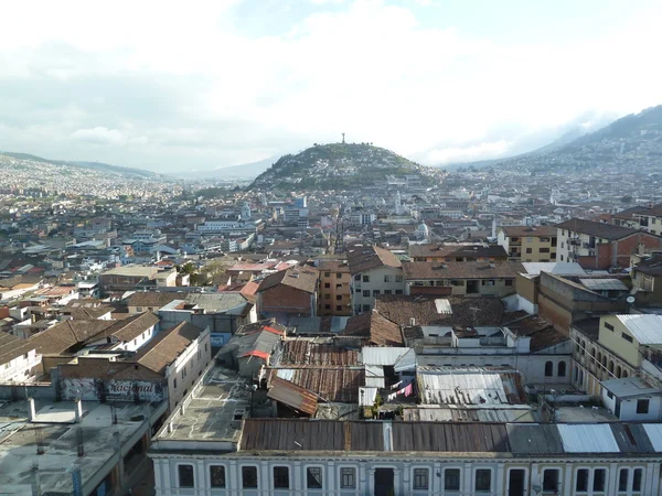 Panoramiczny widok z quito, Ekwador — Zdjęcie stockowe