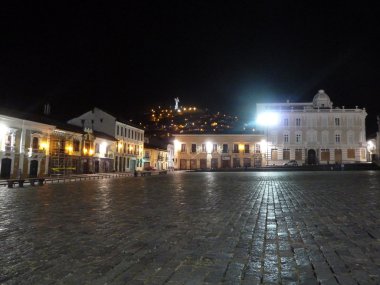 Quito, gece, ecuador