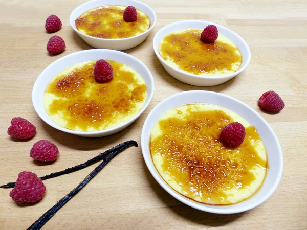 Crema brulee —  Fotos de Stock