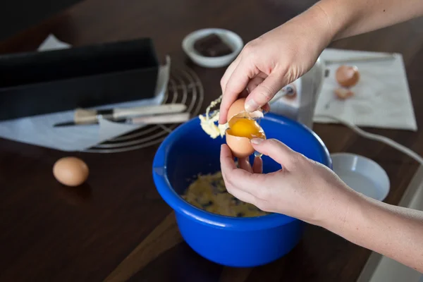 Serving Eggs — Stock Photo, Image