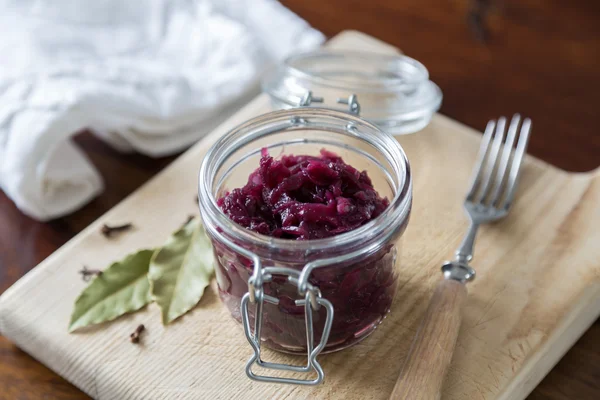 Red cabbage in the Jar — Stock Photo, Image