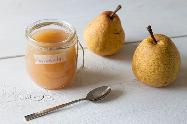 Mermelada de pera en un frasco — Foto de Stock