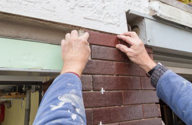 kırmızı tuğla bağlı