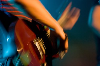 gitarist canlı