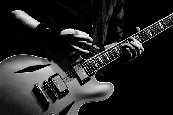 Guitarrista ao vivo — Fotografia de Stock
