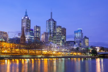 Alacakaranlıkta Melbourne Skyline