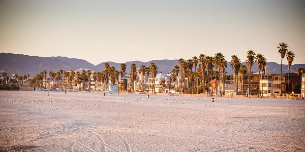 Playa de Santa Monica al atardecer — Foto de Stock