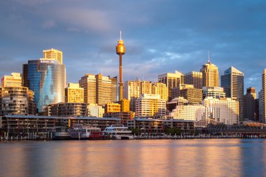 Sydney CBD Alacakaranlıkta
