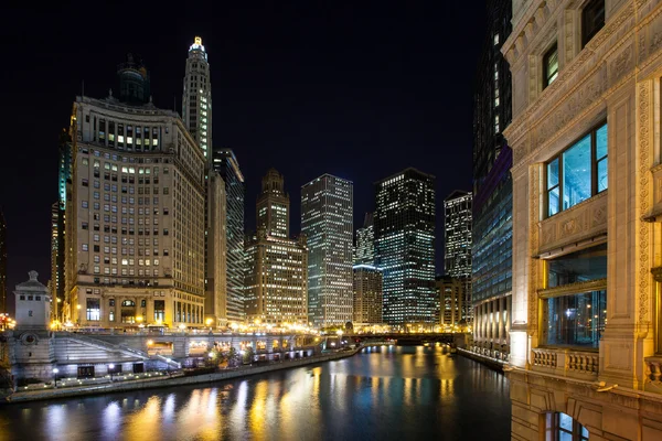 Chicago river za soumraku — Stock fotografie