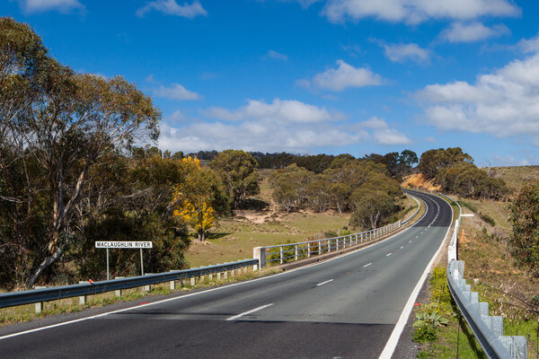 Маклафлин-Ривер
