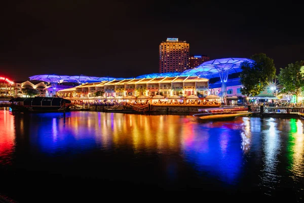 新加坡克拉克码头的夜晚 — 图库照片