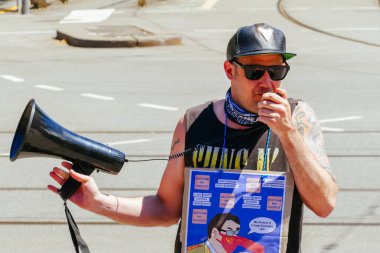 Melbourne CBD 'de Aşı Karşıtı Protesto