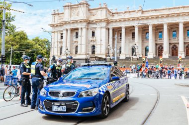 Avustralyalılar Zorunlu COVID-19 Aşılarına Karşı Dünya Çapında Özgürlük Yürüyüşü 'nün Bir parçası Olarak Protesto Etti