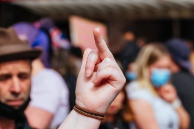 Avustralyalılar Zorunlu COVID-19 Aşılarına Karşı Dünya Çapında Özgürlük Yürüyüşü 'nün Bir parçası Olarak Protesto Etti