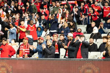MELBOURNE, AUSTRALIA - 15 Temmuz 2022 tarihinde MCG 'de oynanan sezon öncesi dostluk maçında Melbourne Victory' nin taraftarları Manchester United ile oynadılar.