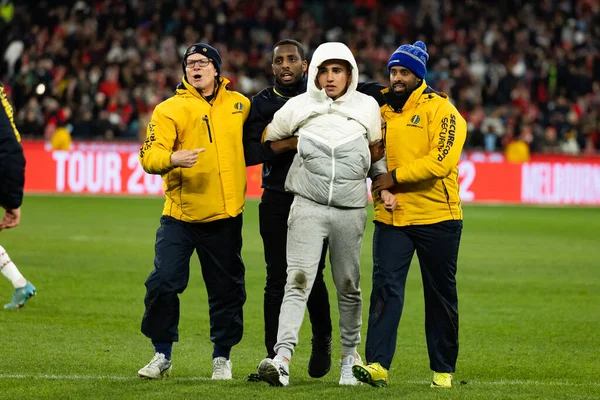 Melbourne Australia July Pitch Invader Melbourne Victory Play Manchester United — Stock Photo, Image