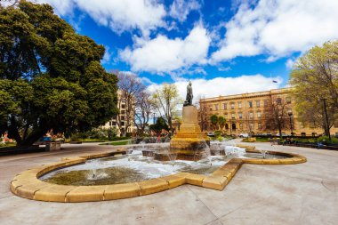 Franklin Meydanı Hobart CBD, Tazmanya, Avustralya 'da ılık bir bahar öğleden sonra
