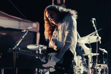 MELBOURNE, AUSTRALIA - 22 Ekim: Avustralyalı müzik grubu Holy Holy 22 Ekim 2022 'de Avustralya' nın Melbourne kentinde, Rockbank 'te düzenlenen Çeşni Festivali' nde sahne aldı.