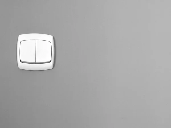 gri bir duvara geçiş