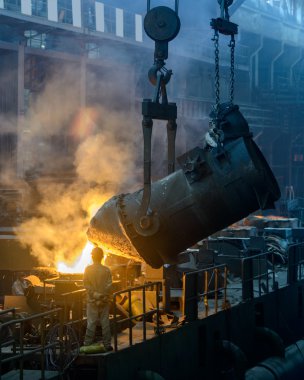 demir ve çelik fabrikası dikey kompozisyon