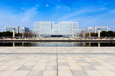 modern Kent Meydanı