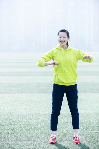 Sport fitness woman, Athletic girl exercising — Stock Photo, Image