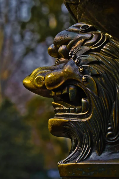 ?????? Koppar Lions avatar skulptur — Stockfoto