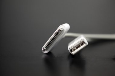 ??? İğne deliği Tak