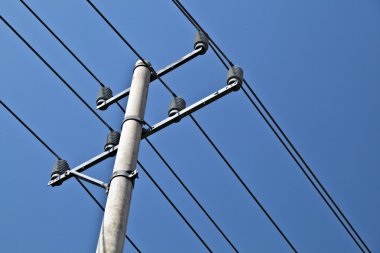 电力线杆 electric power the mast