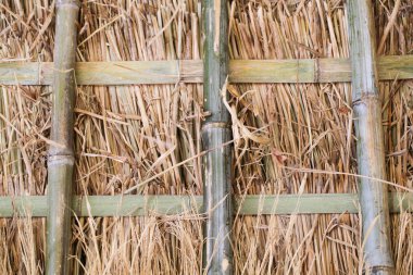hasır ve bambu İnşaat malzemeleri ile dövülmüş