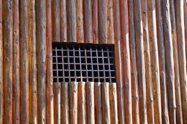 Archaize Holztüren und Fenster — Stockfoto