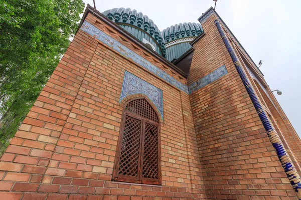 Hazrat Ali Buva mosque near Parkent city, Uzbekistan — стокове фото