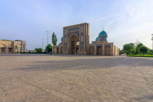 Hazrati Imám starobylý komplex v Taškentu, Uzbekistán — Stock fotografie