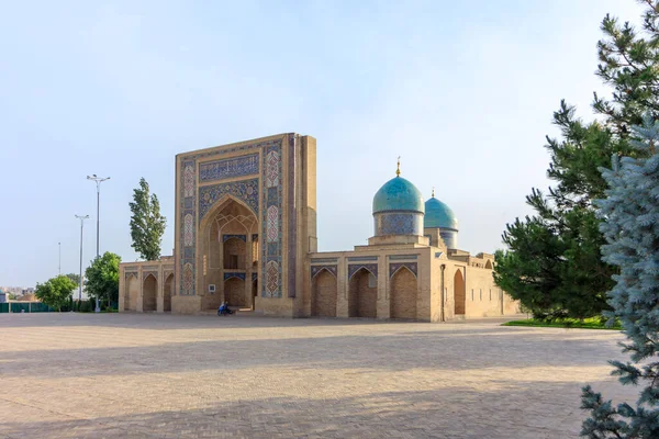 Hazrati Imam antiguo complejo en Taskent, Uzbekistán — Foto de Stock