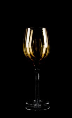 Siyah arka planda şarap kadehi silueti.