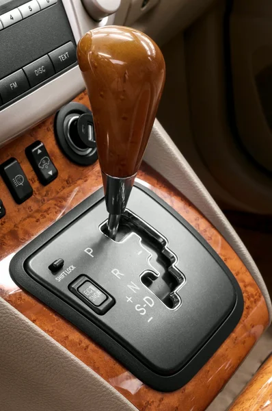 Automatic transmission gear shift. — Stock Photo, Image