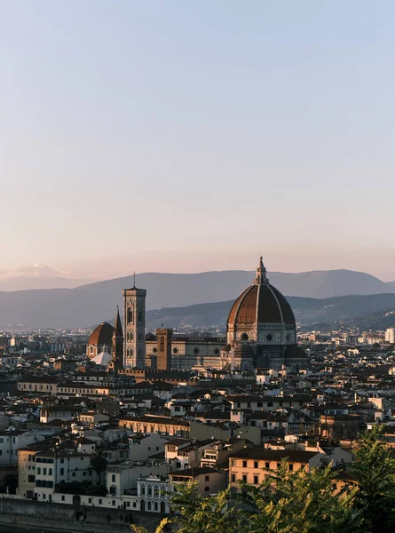 Pohled Západ Slunce Firenze Florencie Výšky Řekou Arno Ponte Vecchio — Stock fotografie