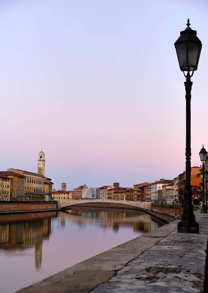 Une Image Église Pise Toscane Italie Bord Rivière Reflet Des — Photo