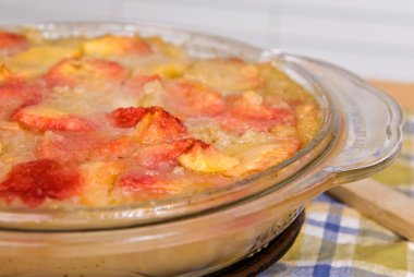 şeftalili tart tatlı tabağı