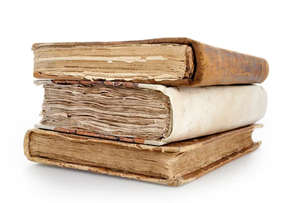 Drie oude boeken op een stapel — Stockfoto