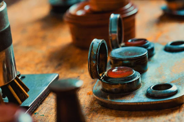 Vintage Tools Display Old Watchmakers Workbench Close Horology Workshop — Stock Photo, Image