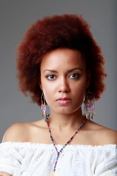 Beautiful Stylish Young Black Woman Fashion Portrait Looking Camera Serious — Stock Photo, Image