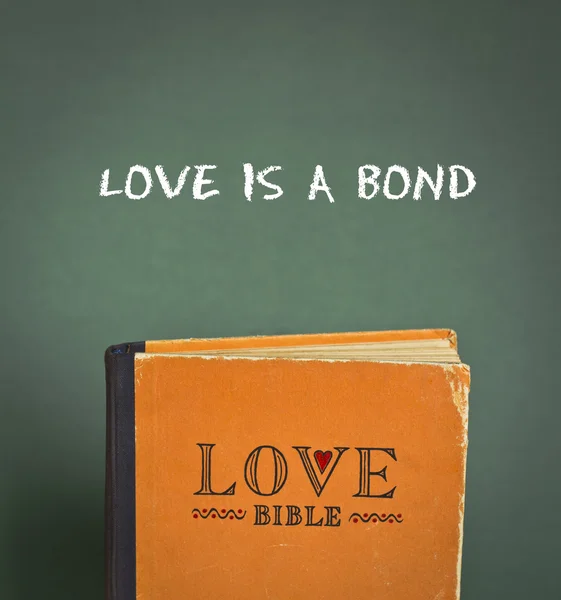 Love is a bond. Love Bible with love commandments, metaphors and quotes — Stock Photo, Image