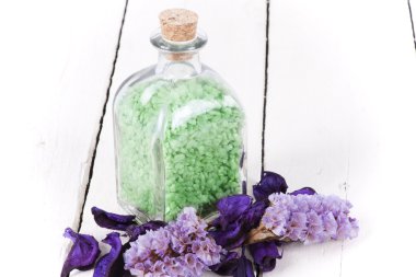 banyo tuzları ve izole krem